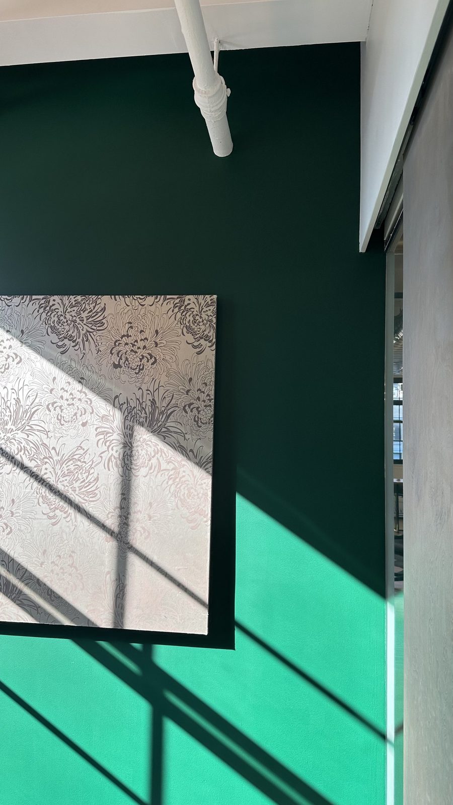 Painted office and studio interiors — photo 31 of 33